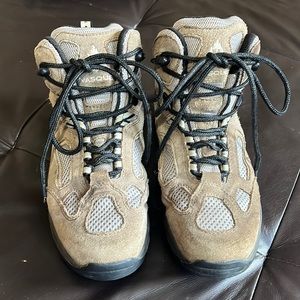 Vasque Hiking Boots Youth 6M